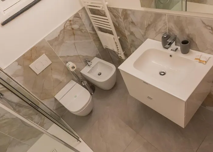 Aesthetic Loft 100m Acquario ג'נובה